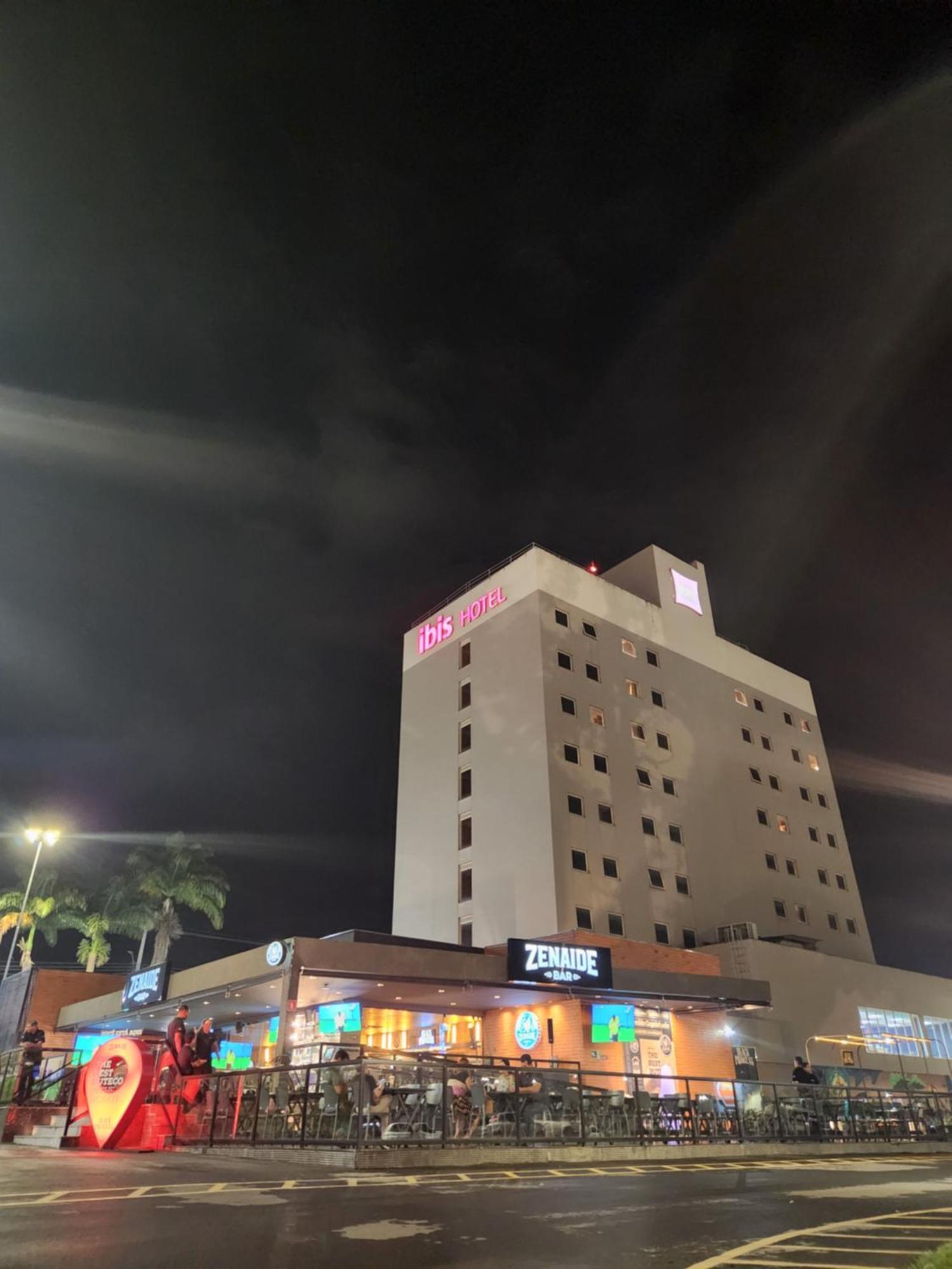 Ibis Montes Claros Shopping Hotel Ngoại thất bức ảnh